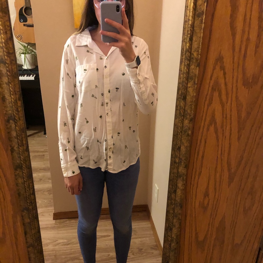 Succulent button down